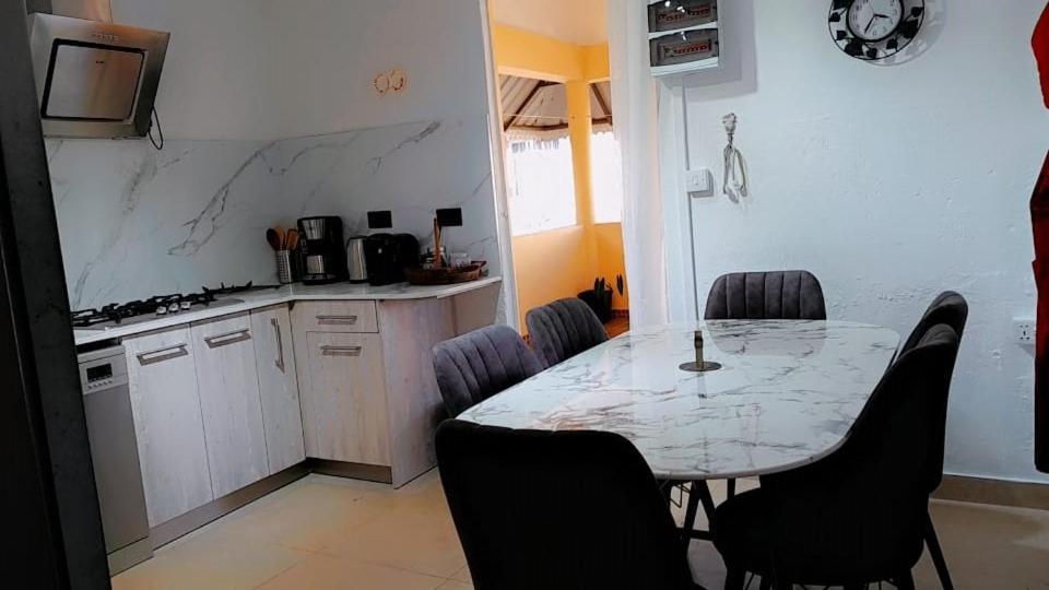 Jolie Villa Santa Avec Piscine Pointe aux Piments Kültér fotó