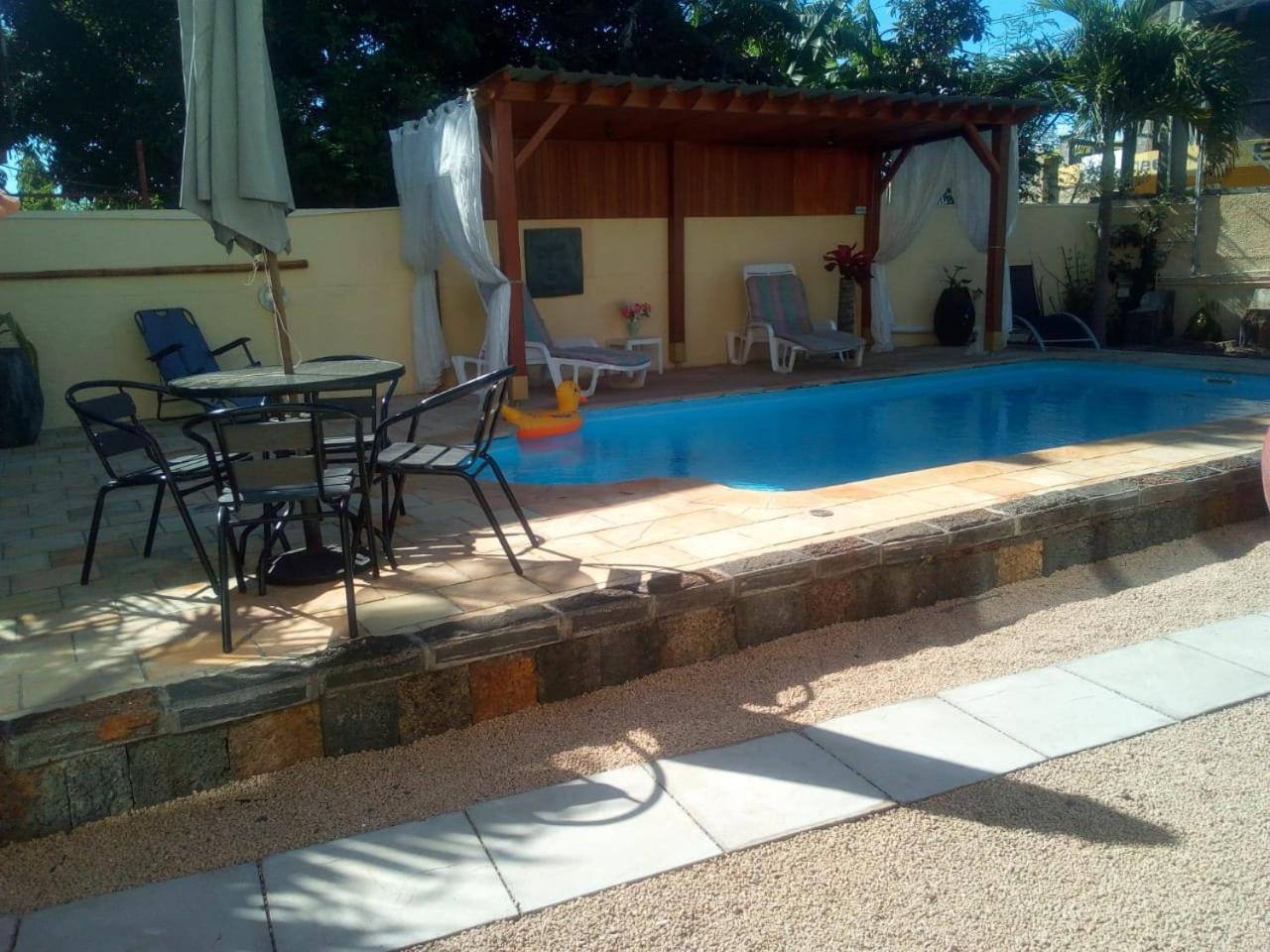 Jolie Villa Santa Avec Piscine Pointe aux Piments Kültér fotó
